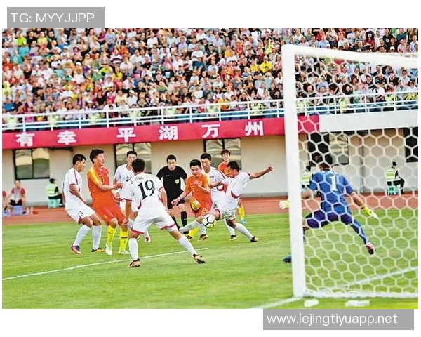 重庆足球队与深圳足球队耐力对决赛后分析与反思