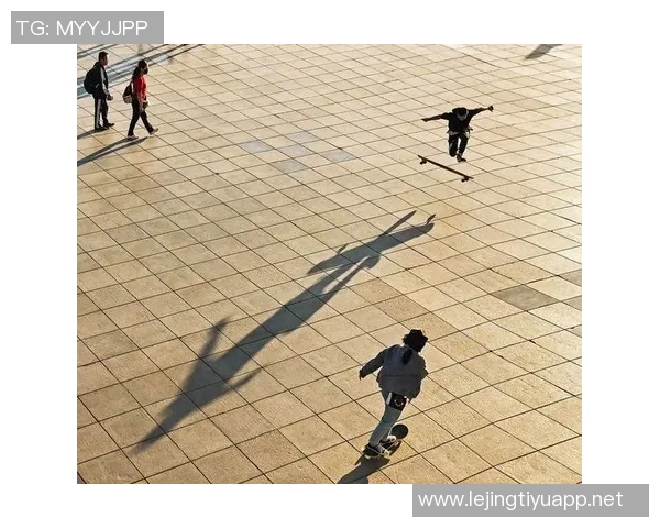 运动数据刘芳独家分享滑板技巧与心得体会助你快速提升滑板水平 运动数据刘芳独家分享滑板技巧与心得体会助你快速提升滑板水平