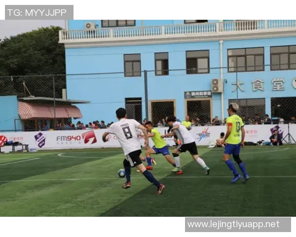 实时新闻上海羽毛球队在城市联赛中的团队协作表现分析与点评 实时新闻上海羽毛球队在城市联赛中的团队协作表现分析与点评